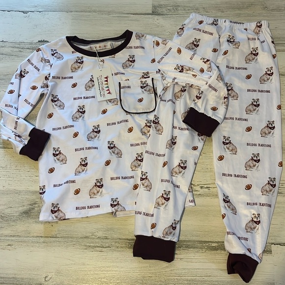 Bulldogs Sleep Set Size 6/7 NWT - Picture 1 of 6